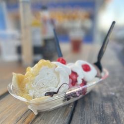 Snow Bird Burgers & Cones - Banana Split with hot fudge instead of walnuts