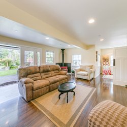 Creekside Haven - Creekside Haven front Living Room