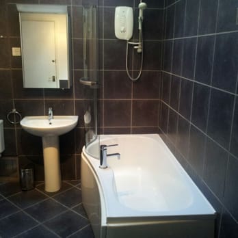 Old School Apartment - Bathroom - Vacation Rentals Near Me - Pwllheli, GWN