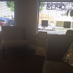 Permanent Makeup By Gabby - Sitting area