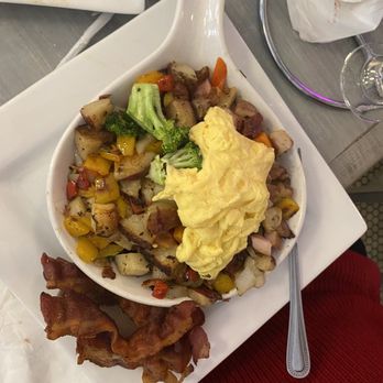 Frances' Deli - Homestyle Skillet with side of Bacon - Delis Near Me - Chicago, Illinois Frances' Deli - Homestyle Skillet with side of Bacon - Delis Near Me - Chicago, Illinois