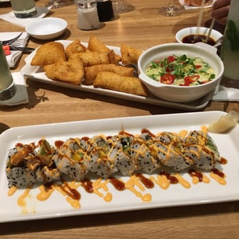 Earls Kitchen + Bar - Roasted corn & poblano cheese dip and the Dynamite roll to start - New American Near Me - McLean, Virginia Earls Kitchen + Bar - Roasted corn & poblano cheese dip and the Dynamite roll to start - New American Near Me - McLean, Virginia