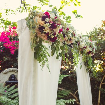 My Wedding Blooms - flowers at the top of the arch. - Floral Designers Near Me - Alhambra, California My Wedding Blooms - flowers at the top of the arch. - Floral Designers Near Me - Alhambra, California