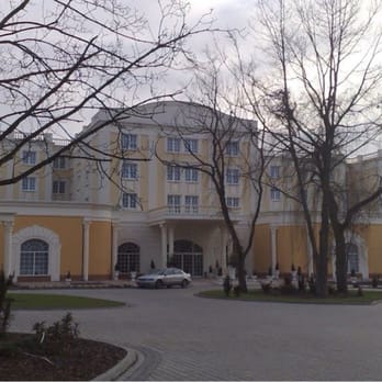 Windsor Palace Hotel - Entrance - Hotels Near Me - Serock, MZ Windsor Palace Hotel - Entrance - Hotels Near Me - Serock, MZ
