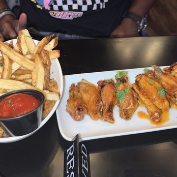 Aye Tea Elle Elevated Tapas - Sweet chili Elevated Wing & Hand Cut Fries - New American Near Me - College Park, Georgia