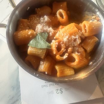 Marmo - Happy hour Rigatoni - Italian Near Me - Houston, Texas