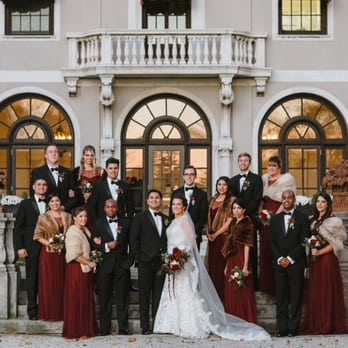 Redwall Photo - Bridal Party Redwall Photo The Armour House - Event Photography Near Me Redwall Photo - Bridal Party Redwall Photo The Armour House - Event Photography Near Me