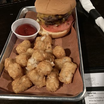 Beat Culture - Smash burger with tots - Breweries Near Me - Miami, Florida