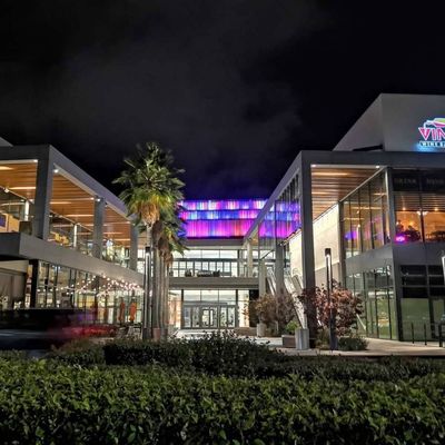 Vinum Japanese Fusion & Bar by null