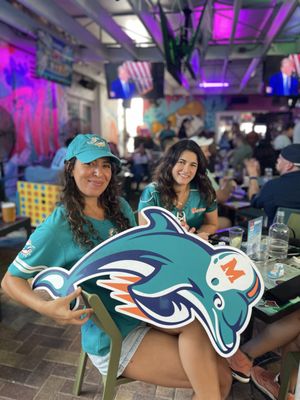 Grails Miami - Restaurant & Sports Bar by null