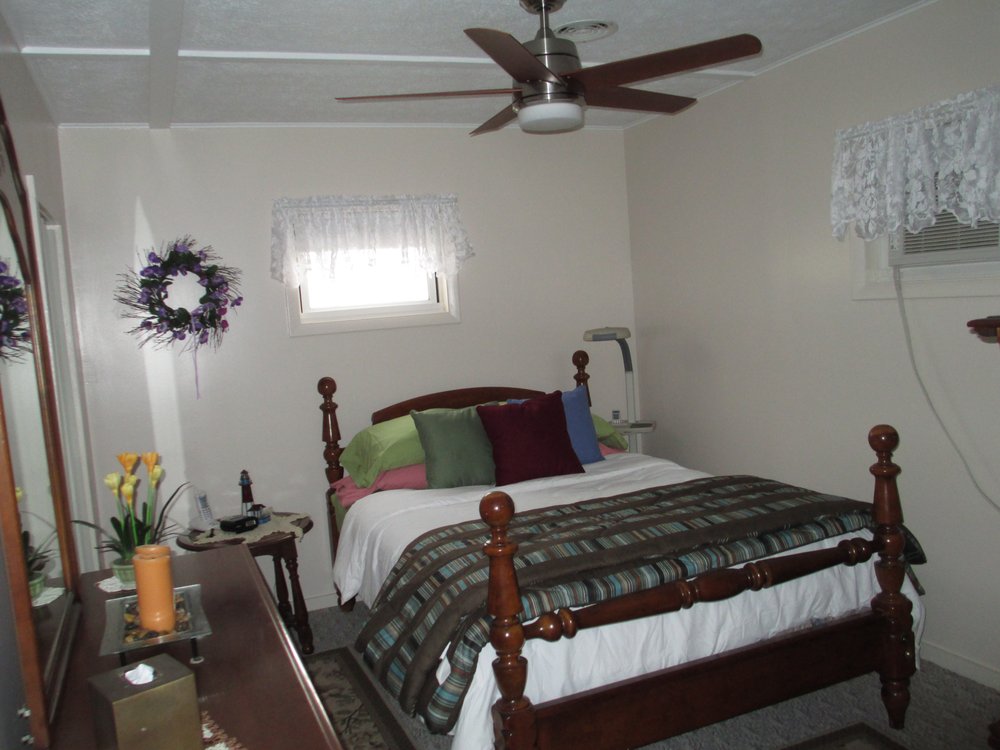 DOLLYS HOUSE 503 Furnace Rd, Conneaut, Ohio Vacation Rentals