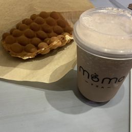 Bubble waffle and milk tea Bubble waffle and milk tea