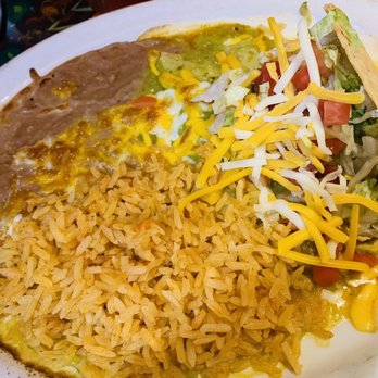 La Sierra - Combo #2: Chicken Taco, Chicken Enchilada with rice and beans - Mexican Near Me - Payson, Arizona