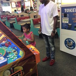 Chuck E. Cheese