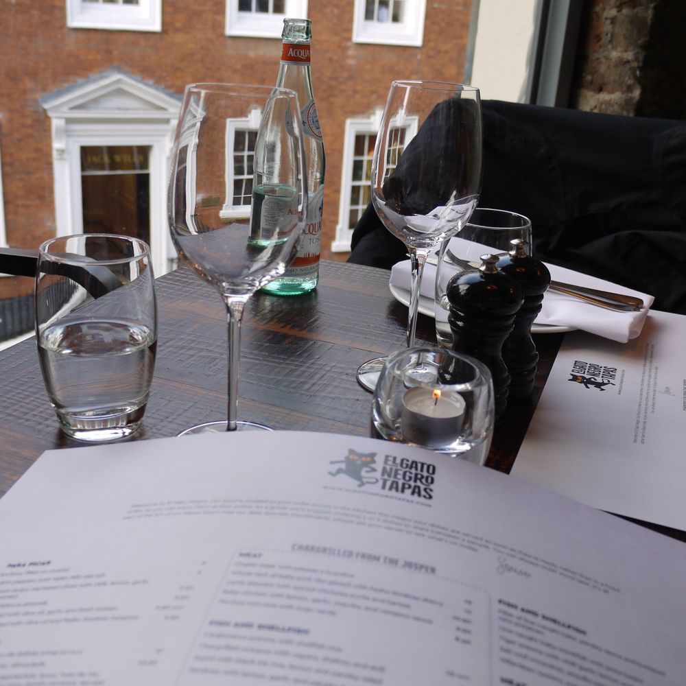 El Gato Negro - Table setting - Spanish Near Me - Manchester, XGM