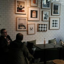 SIS. Deli & Cafe - 店內一角