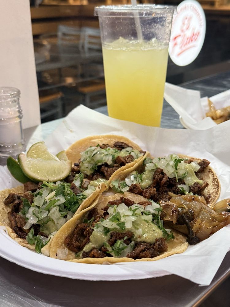 Menuderia Y Taqueria El Flako