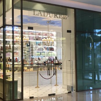 Laduree - Entrance - Desserts Near Me - Makati, NCR