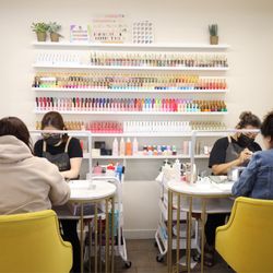 Long Beach Nails & Spa - A lot of gel color
