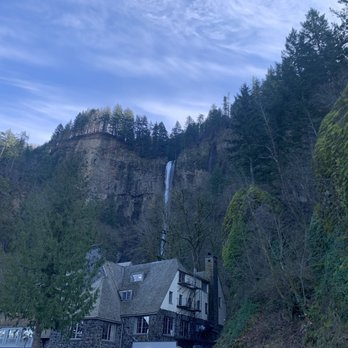 Multnomah Falls - Hiking Near Me - Bridal Veil, Oregon Multnomah Falls - Hiking Near Me - Bridal Veil, Oregon