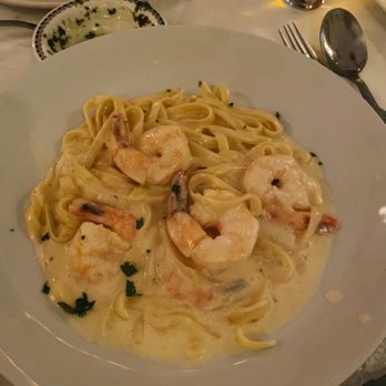 La Scala Italian Restaurant - Fettuccini Alfredo add Shrimp - Italian Near Me - Key Biscayne, Florida La Scala Italian Restaurant - Fettuccini Alfredo add Shrimp - Italian Near Me - Key Biscayne, Florida