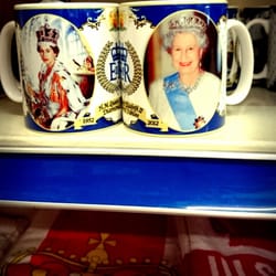 Union Jack Shop - The Queen loves a cuppa