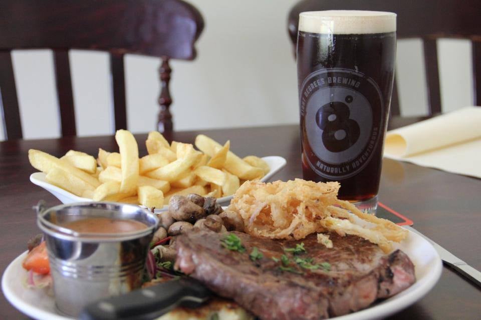 TREACY’S BAR AND RESTAURANT Updated October 2024 10 Photos & 15