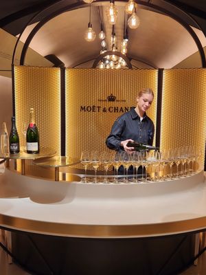 Moët et Chandon by null