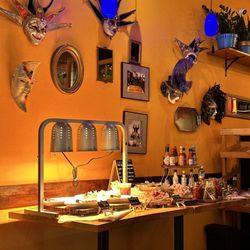 M'tucci's Italian - This is the Bloody Mary bar!!