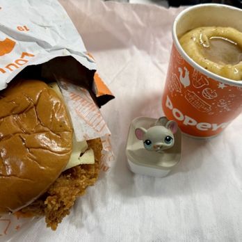 Popeyes Louisiana Kitchen - Sandwich and Mash... - Fast Food Near Me - Springfield, Massachusetts Popeyes Louisiana Kitchen - Sandwich and Mash... - Fast Food Near Me - Springfield, Massachusetts