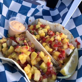 Hooked - Seafood Near Me - Montauk, New York Hooked - Seafood Near Me - Montauk, New York