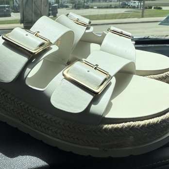 Marshalls - Comfy summer off-white  sandal - Department Stores Near Me - Galveston, Texas