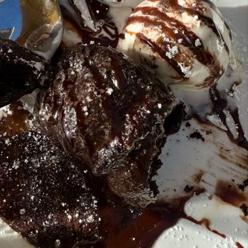 Marmalade Cafe - Malibu - Molten lava chocolate cake and vanilla ice cream - Breakfast & Brunch Near Me - Malibu, California Marmalade Cafe - Malibu - Molten lava chocolate cake and vanilla ice cream - Breakfast & Brunch Near Me - Malibu, California