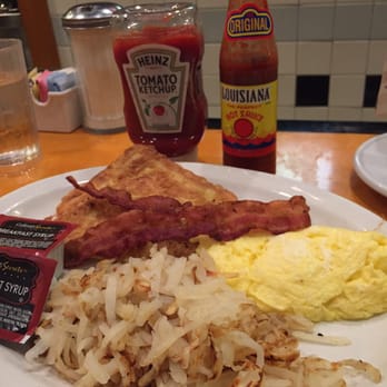 Pittsfield Cafe - French Toast Breakfast Combo - Breakfast & Brunch Near Me - Chicago, Illinois