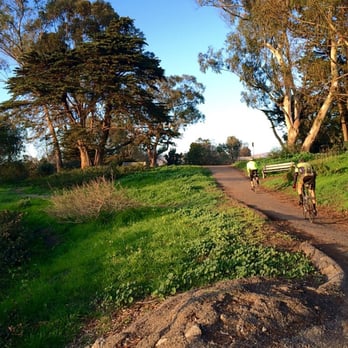 La Mesa Park - Trail - Parks Near Me - Santa Barbara, California