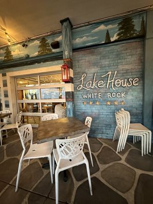 Lake House Bar and Grill by null