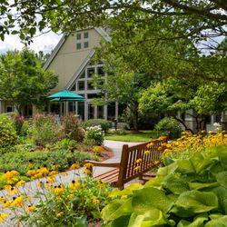 Community Hospice House - Hospice house gardens