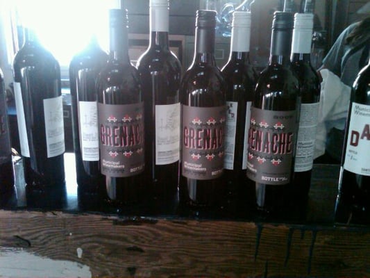 Municipal Winemakers by null