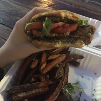 Al's Burger Shack - Veg burger on the patio - Burgers Near Me - Chapel Hill, North Carolina