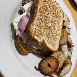 Egg Crate Cafe - Breakfast Sandwich with Ham & potatoes