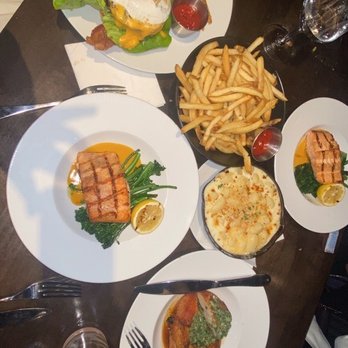 One Dine - Burger, salmon, fries, Mac and cheese, and chicken - New American Near Me - New York, New York One Dine - Burger, salmon, fries, Mac and cheese, and chicken - New American Near Me - New York, New York
