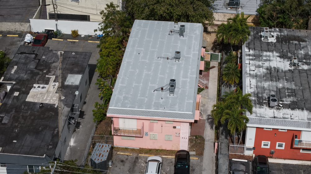 Slide of La Fe Roofing