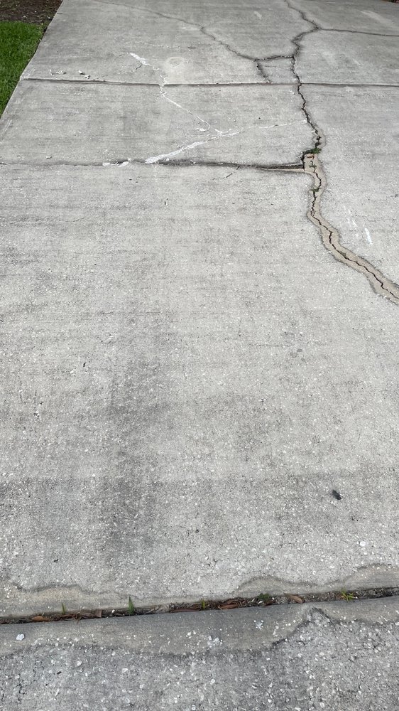 Slide of Sheegog Contracting