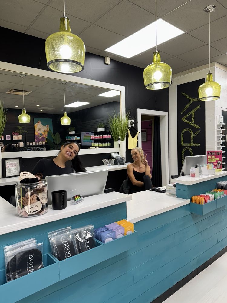 Spray Studio Custom Sunless Tanning Logo