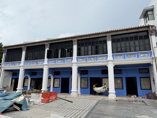 Cheong Fatt Tze, The Blue Mansion by null