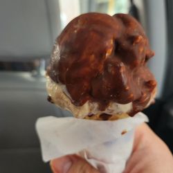 Preston's Candy & Ice Cream - Almond toffee crunch