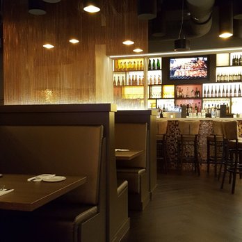 Tony Roma's - American Near Me - Berlin, BE Tony Roma's - American Near Me - Berlin, BE