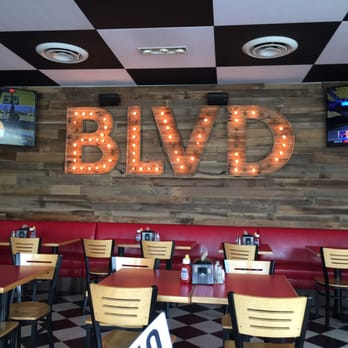 Boulevard Burger - Shot of the inside - Burgers Near Me - Castro Valley, California Boulevard Burger - Shot of the inside - Burgers Near Me - Castro Valley, California