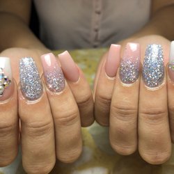 Kiss Nails