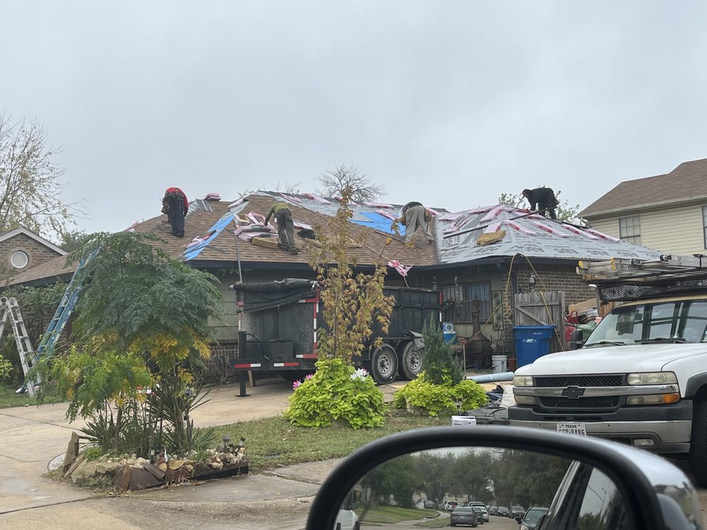 Slide of Elite Roofing DFW